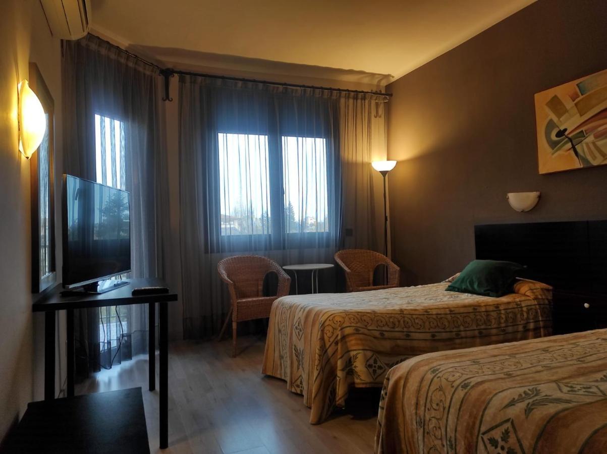 Hotel Gran Sol Сольсона Экстерьер фото