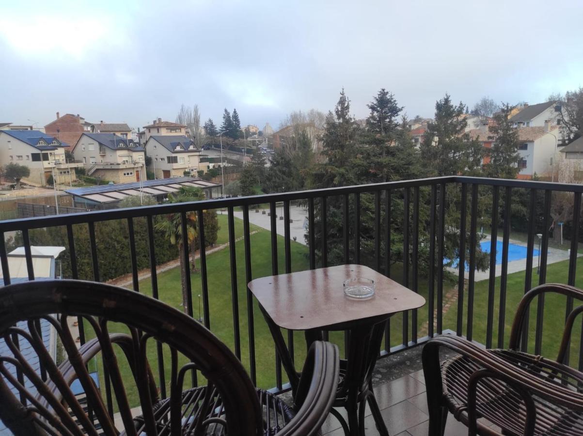 Hotel Gran Sol Сольсона Экстерьер фото