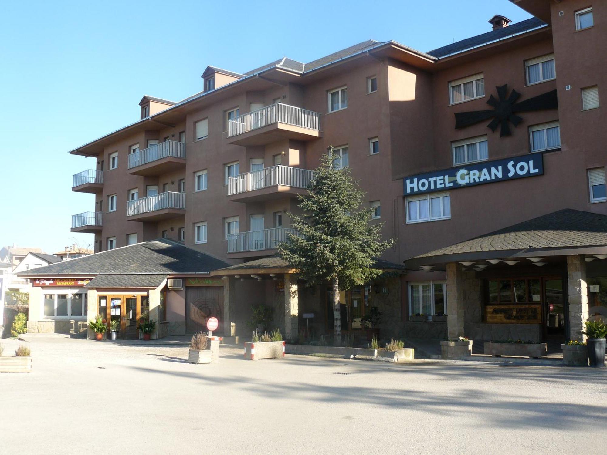 Hotel Gran Sol Сольсона Экстерьер фото