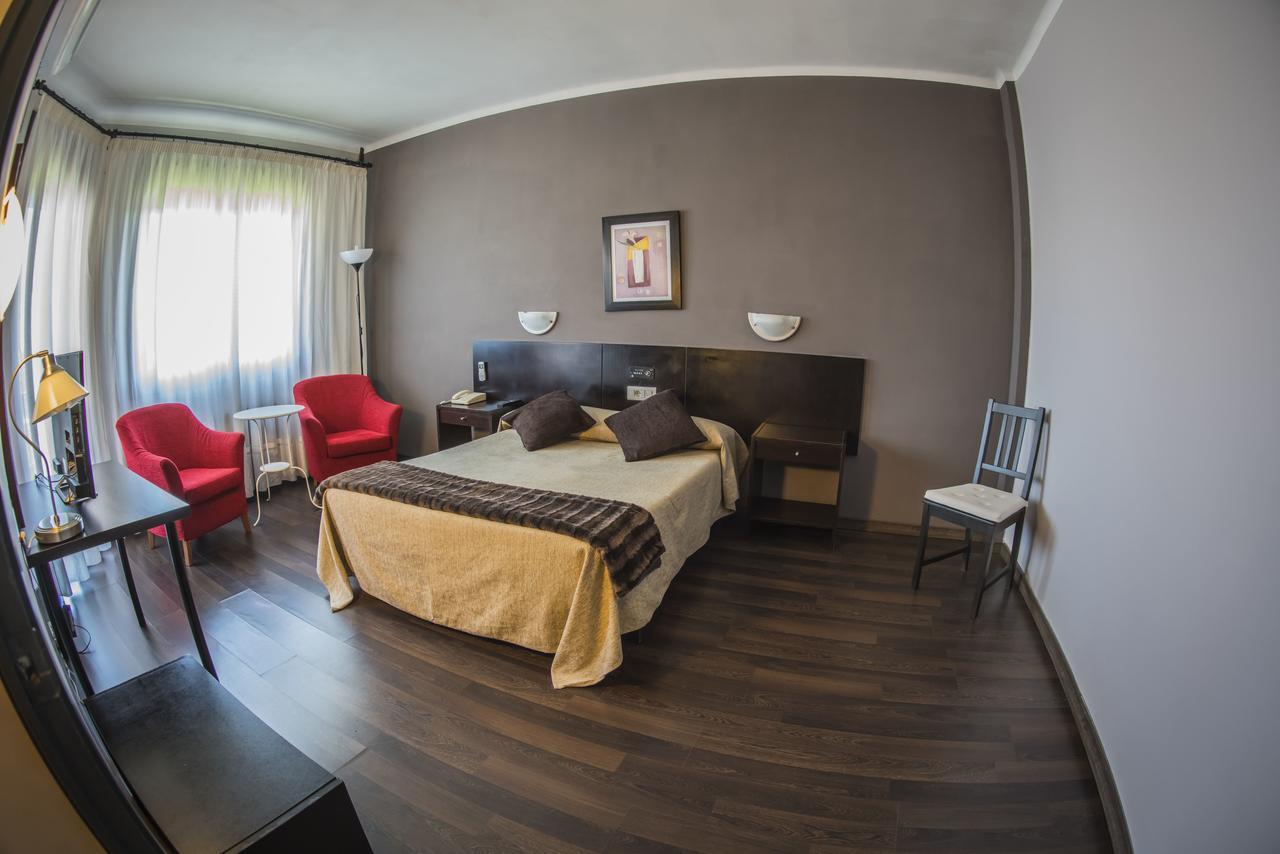 Hotel Gran Sol Сольсона Экстерьер фото