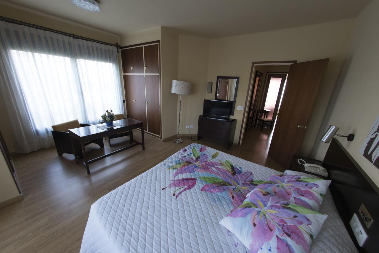 Hotel Gran Sol Сольсона Экстерьер фото