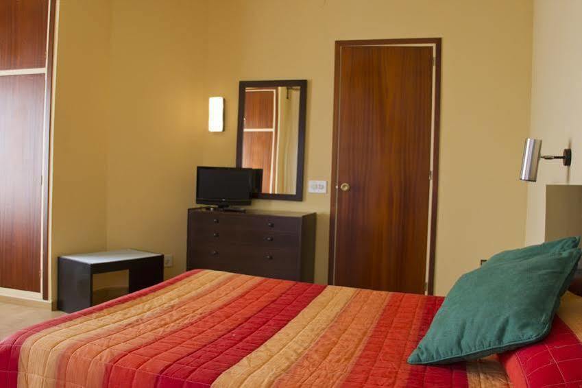 Hotel Gran Sol Сольсона Экстерьер фото